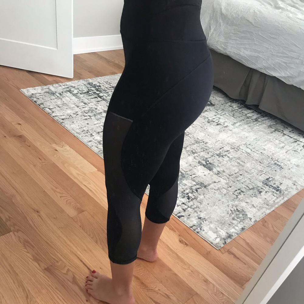 Lululemon Always Airy HR Run Crop 19” - size 4